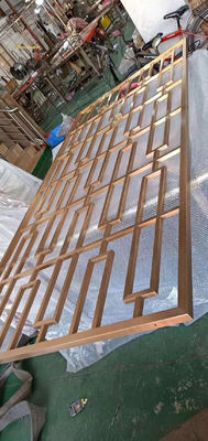 Bom preço tamanho customizável de aço inoxidável do divisor de sala da cor do espelho do ouro 201 304 on-line