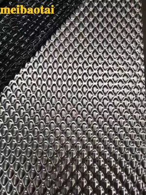 Chapa de aço inoxidável em relevo de prata polida de quatro pés com espessura de 0,85 mm para aplicações decorativas