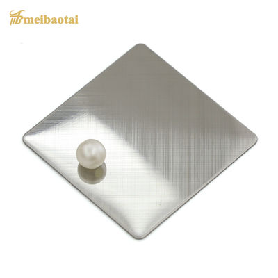 Folha de aço inoxidável 304 escovado com revestimento de cor dourada em 1219x2438mm Tamanho para o setor automotivo