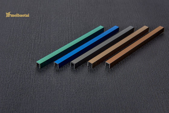 Bom preço Tamanho terminado u6-u50 da cor do entalhe da guarnição U da telha 304 espelho de aço inoxidável on-line