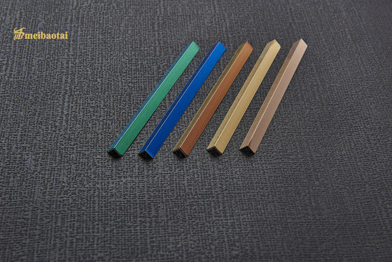 Acabamento de Azulejo em Aço Inoxidável com Revestimento PVD Colorido Anti-Impressão Digital de 20mm de Largura, Perfil L para Decoração de Parede