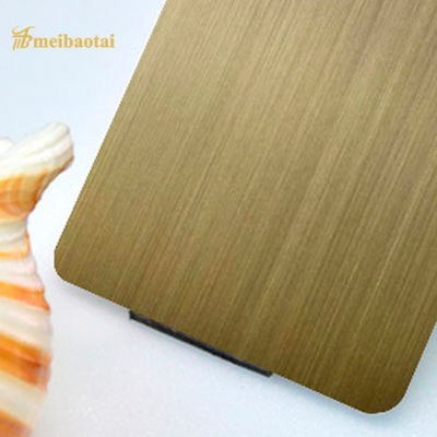 Folha decorativa de padrão de madeira de aço inoxidável 304 com superfície escovada e tamanho de quatro pés para paredes de cozinha