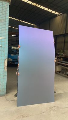 Bom preço 201 304 Gradiente Azul Vermelho Chapas de aço inoxidável Portão Decoração de hotel on-line