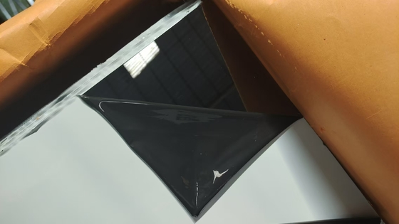 Lâmina de aço inoxidável decorativa Black Mirror 410