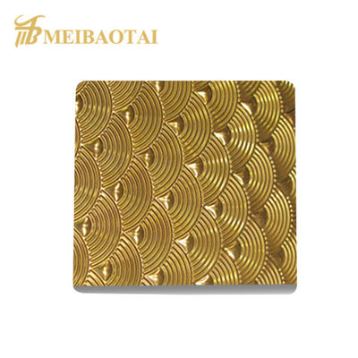 Chapa Estampada de Aço Inoxidável 304 com Acabamento Espelhado Dourado 1000x2000mm Padrão ASTM Revestida por PVD Decorativa