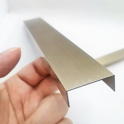 304 aço inoxidável U Profile Tile Trim com espessura de 0,65 mm e PVD Color Coating