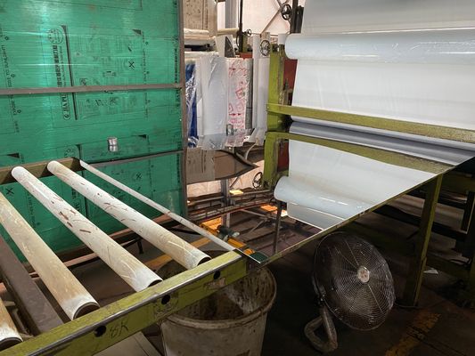 Chapa de Aço Inoxidável Polido Prateado Em relevo com 0,85 mm de Espessura e Comprimento de Quatro Pés para Painéis de Parede Decorativos