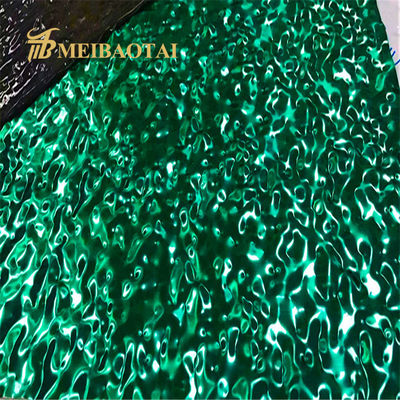 Bom preço PVD verde revestido 304 de aço inoxidável folha de ondulação de água em 1500x3000mm Tamanho para teto decorativo on-line