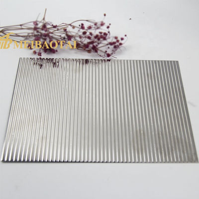 Bom preço Espelho de prata grau 201 chapa de aço inoxidável em relevo painel decorativo de quatro pés on-line