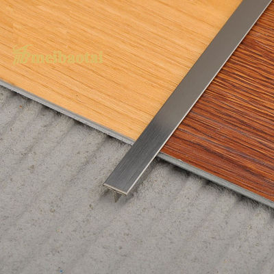 Bom preço Finitura de linha de cabelo 304 aço inoxidável T forma de telha de corte com 20 mm de largura para proteção de canto on-line