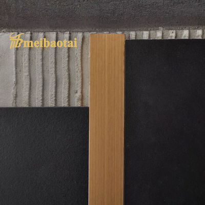 Bom preço tira de transição de aço inoxidável U do assoalho do PVC 7c que afia a espessura de 0.65mm on-line