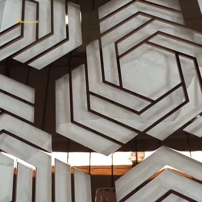 Bom preço 304 Pvd Espelho de cor de acabamento de aço inoxidável divisor de quarto borda de moinho para decoração on-line