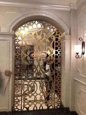 Bom preço Cores de bronze personalizar divisores de quarto de metal divisórias decorativas para hotel on-line