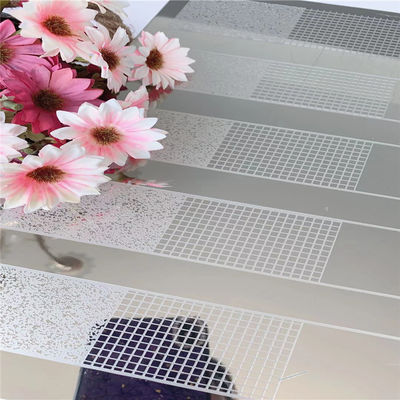 Folha gravada de aço inoxidável 304 com acabamento de espelho e tamanho 1219x3048mm para aplicações decorativas