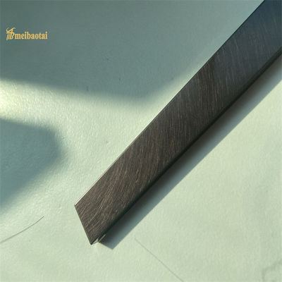 Bom preço O preto U da vibração dá forma pés sustentáveis da guarnição de aço inoxidável da telha aos 10 on-line